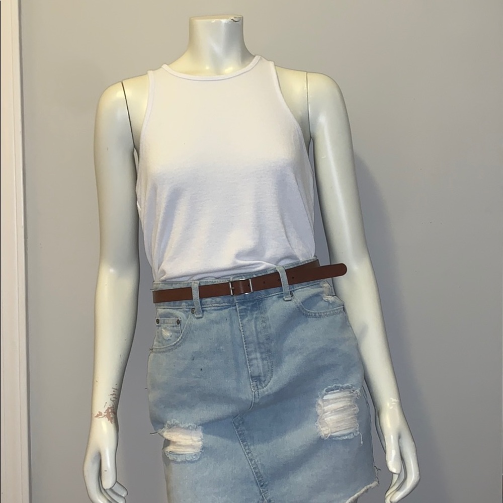 🌸 BANANA REPUBLIC TANK TOP WHITE! 🌸